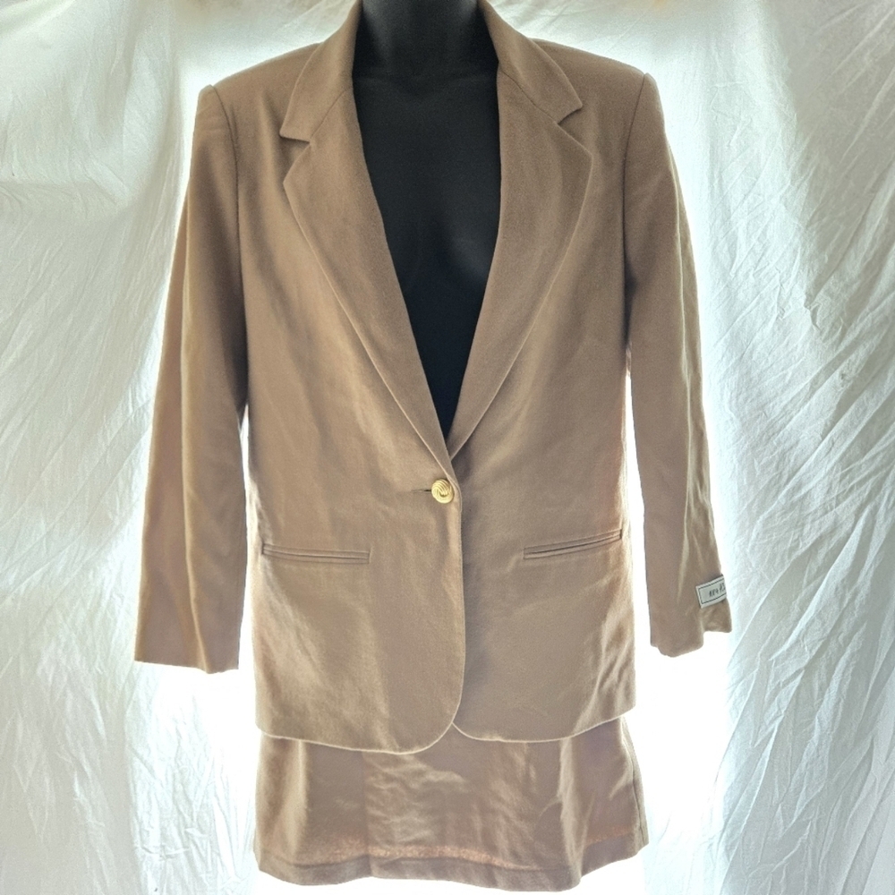 Vintage Wool Suit - Picture 2 of 11